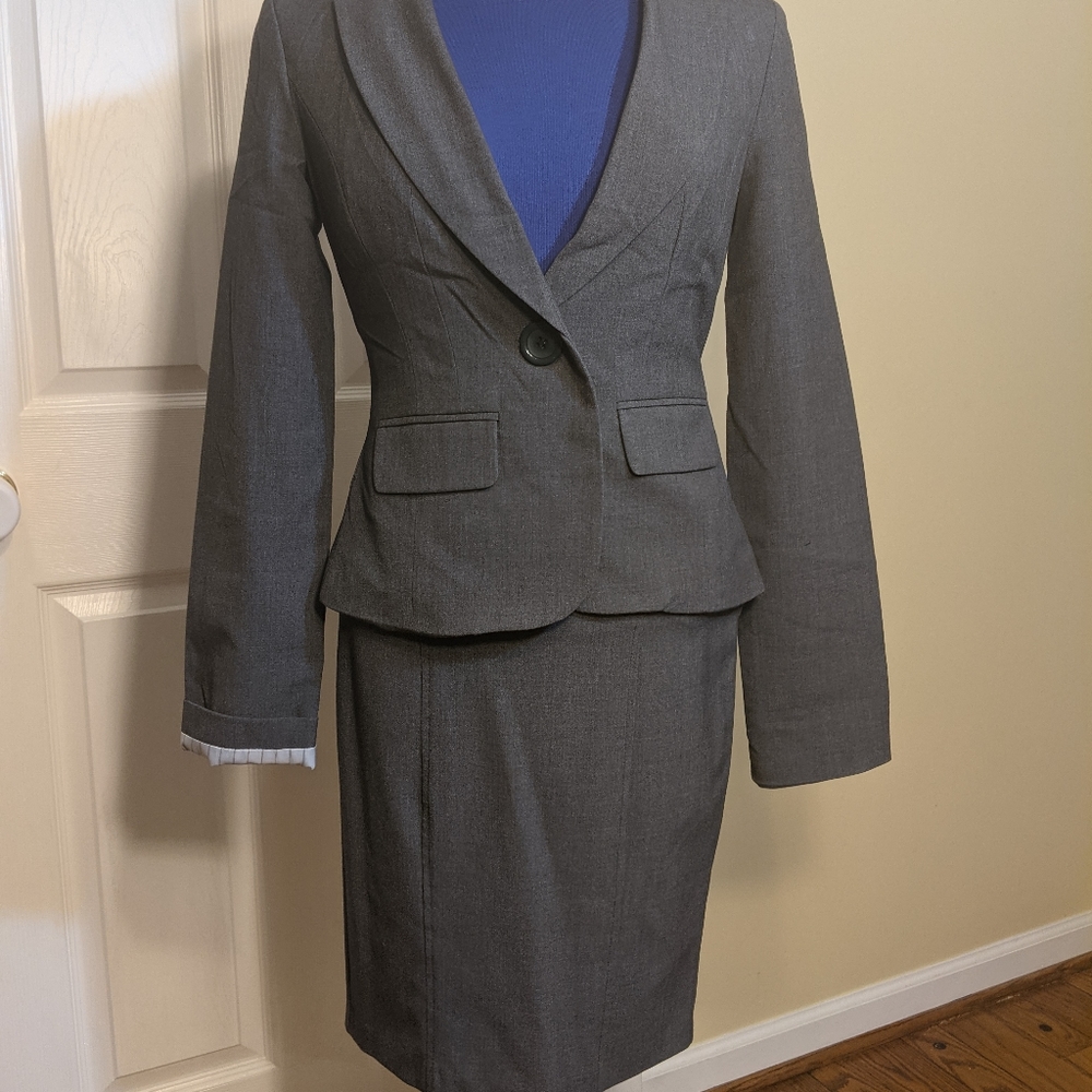 Grey suit (3 pieces)